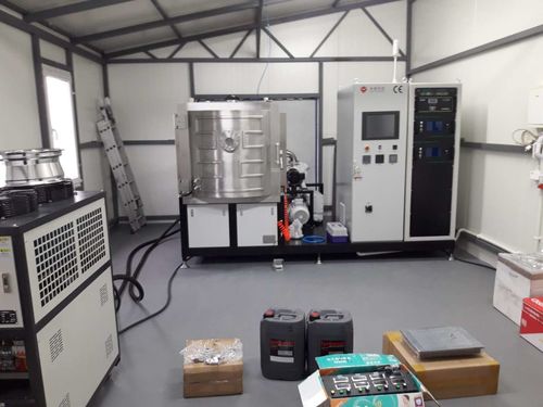 Neueste Unternehmensnachrichten über Die Installation der entworfenen PVD-Magnetron-Spritzeneinsteckmaschine durch Kunden mit unserer on-line-Überwachung